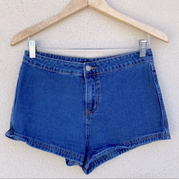 Forever 21 high waisted jean shorts HOT PANTS retro 60s denim cheeky juniors M - Picture 2 of 6